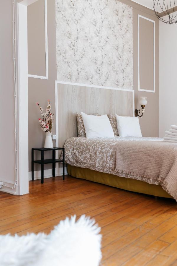 Center King Size Bird Room Lisbon Exterior photo